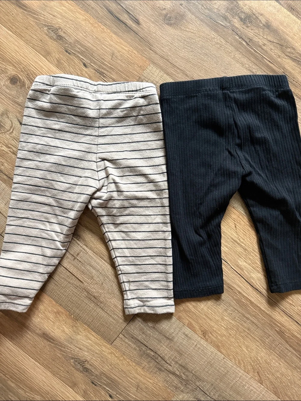 H&M 9mo Girl Bundle of Joggers, Leggings and Shirt